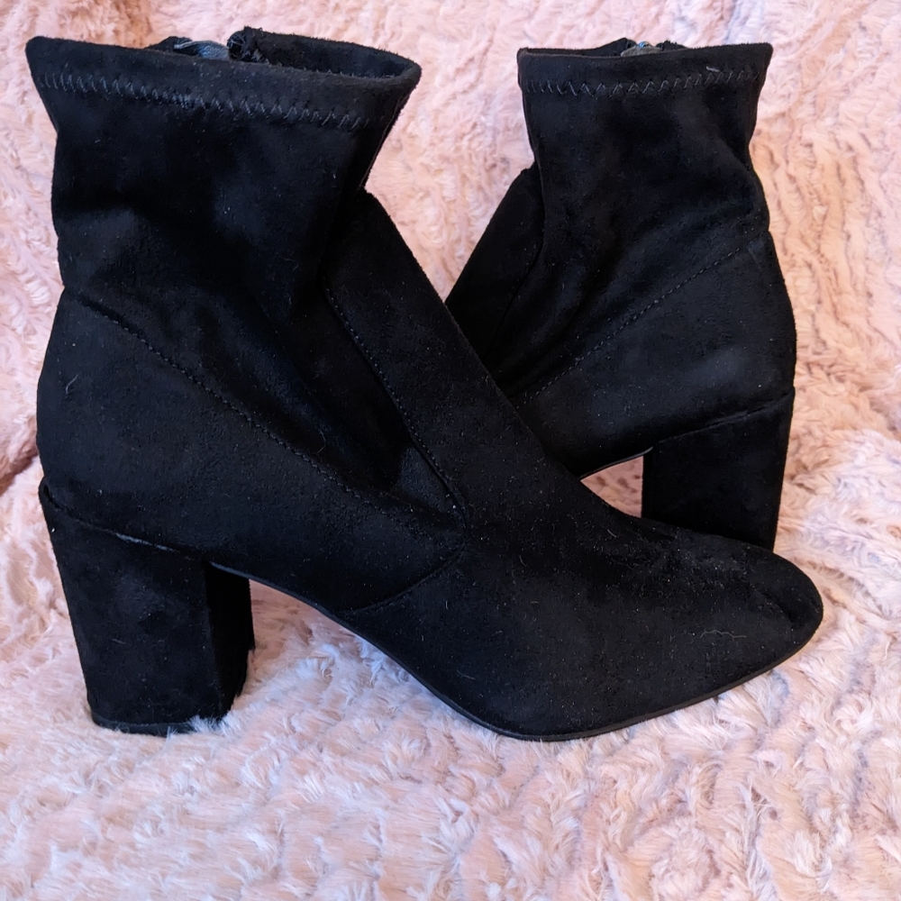 ✨NEW✨ Mari A. Ankle Boots